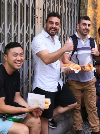 Bánh mì Việt Nam xếp số 1 trong danh sách 100 món ngon thế giới