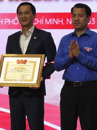 Bí thư T.Ư Đoàn Ngô Văn Cương tham dự ngày hội hiến máu tình nguyện