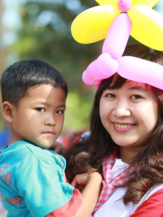 'Nụ Cười Hồng' làm đẹp cho đời