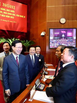Hoàn thiện thể chế để trí thức, văn nghệ sĩ cống hiến cho Tổ quốc