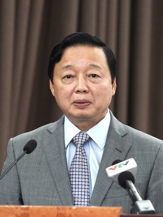 "Nhiệm kỳ này thu tối đa từ đất thì nhiệm kỳ sau phải làm sao?"