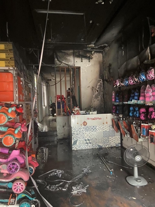 Đà Nẵng: Hai vụ cháy nhà liên tiếp cùng khu phố, cứu 2 người mắc kẹt