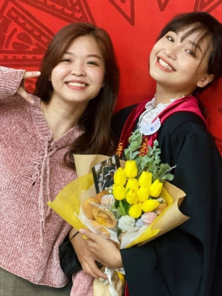 Gen Z làm chủ: Cửa hàng... lưu giữ ký ức có doanh thu hàng trăm triệu đồng/tháng