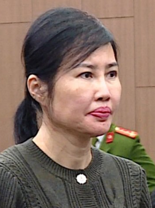 2 cựu Giám đốc Sở Y tế thông thầu với nữ doanh nhân