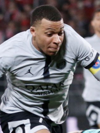 Messi và Mbappe cứu PSG khỏi 1 tuần thảm họa