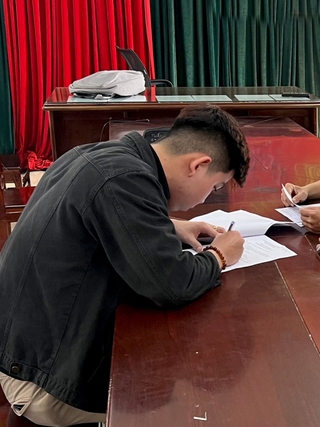 Bắt nam thanh niên dùng ảnh 'nóng' để cưỡng dâm người yêu cũ