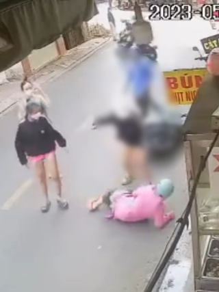 TP.HCM: Làm rõ vụ hành hung cô gái trẻ vì cho rằng 'giật chồng'