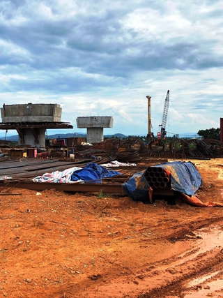 Quyết liệt tháo gỡ khó khăn cho doanh nghiệp
