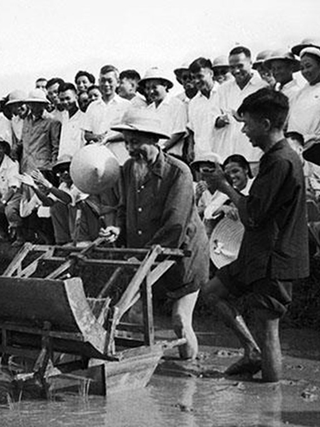Học Bác tinh thần tiên phong, dám nghĩ, dám làm