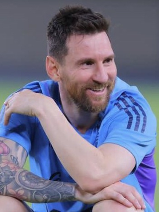Huyền thoại bóng đá Mỹ Alexis Lalas so sánh Messi với Death Star trong Star Wars