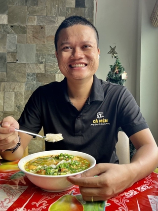 Tô bánh canh của mẹ ra thế giới