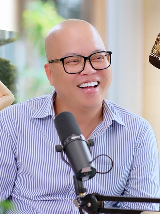 Vũ Ngọc Đãng hé lộ chiêu PR phim qua vòng eo Ngọc Trinh, đôi chân Thanh Hằng