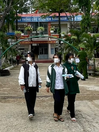Vụ lộ đề thi lớp 10 tại Kon Tum: 12 học sinh liên quan vụ việc