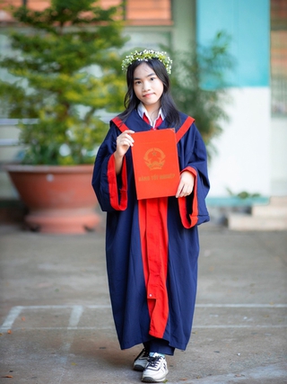 Nữ sinh thi thoảng... chán học vừa trở thành thủ khoa lớp 10 tại TP.HCM