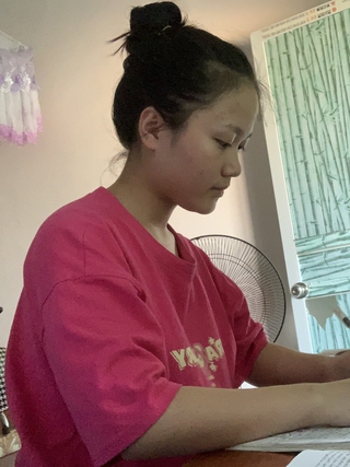Nghị lực mùa thi: Ước mơ đi học của nữ sinh miền núi mồ côi cha mẹ