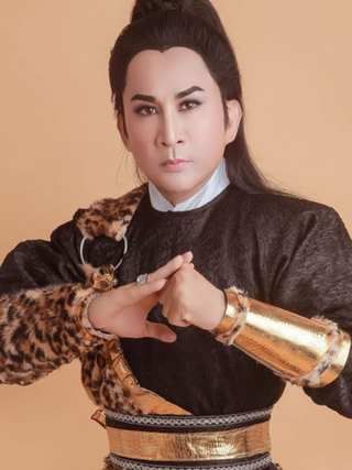 Kim Tử Long: Đình Văn, Lam Trường được khán giả tặng hoa, riêng tôi được tặng tiền