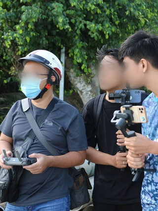Thất nghiệp là... đi làm mạng xã hội?: Coi chừng... công dã tràng!