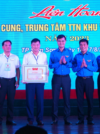 Khát vọng thanh niên xây dựng đất nước