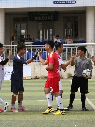 Khai mạc Giải bóng đá thanh niên công nhân khu vực Đông Nam bộ
