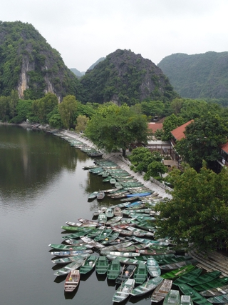 Vì sao Khu du lịch Tam Cốc - Bích Động bị tê liệt?