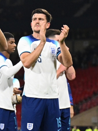 HLV Gareth Southgate chỉ trích kịch liệt báo chí Anh vì đả kích Harry Maguire