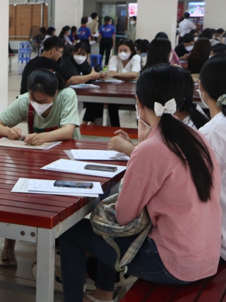 Đi học… không tốn học phí