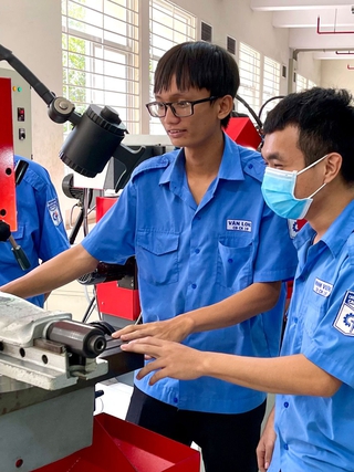 Hơn 10.000 chỗ làm việc được trả lương trên 20 triệu đồng/tháng
