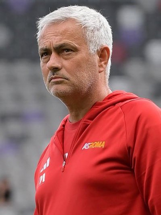 HLV Mourinho cho cầu thủ AS Roma nghỉ phép 3 ngày bất kể kết quả tệ hại