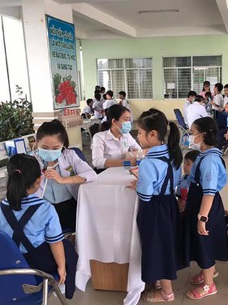 24 học sinh nghỉ học, đau bụng, sốt: Đoàn kiểm tra chính thức lên tiếng