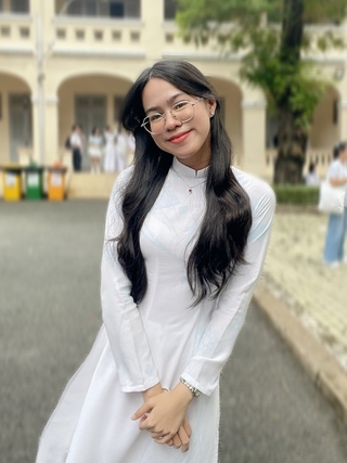 Con gái bác thợ hồ là học sinh giỏi văn quốc gia: Quà tết tặng ba mẹ