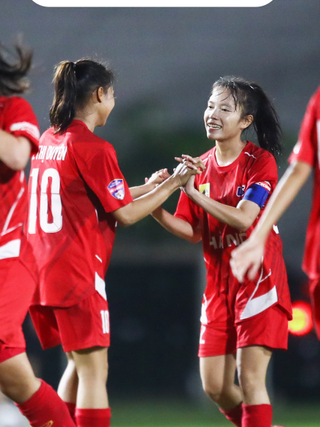 U.19 Hà Nội thắng nghẹt thở đàn em Bích Thùy, níu kéo hy vọng giành ngôi đầu