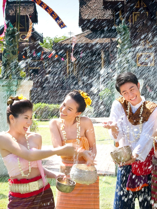 Những điều thú vị ở lễ hội té nước Songkran, Thái Lan