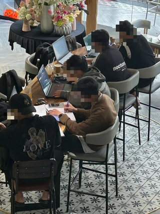 Đi làm mỗi ngày nhưng thật ra là... thất nghiệp