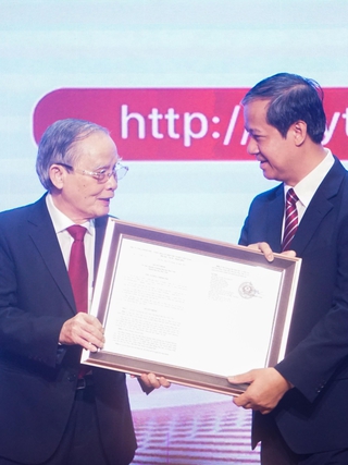 Bộ trưởng Nguyễn Kim Sơn: Từ trường ĐH thành ĐH là  thay đổi hướng tới chiều sâu