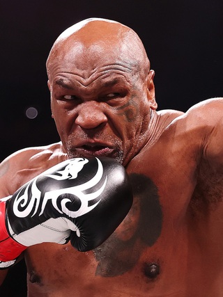 Mike Tyson tiết lộ gây sốc từng suýt chết hồi tháng 6: Thượng đài là kỳ diệu