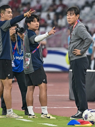 AFF Cup 2024, Indonesia 3-3 Lào: Đội bóng 'triệu voi' gây sốc ở Manahan