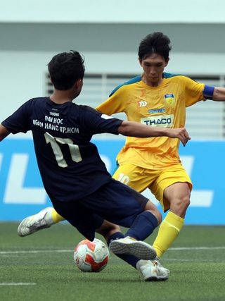 Trường ĐH Ngân hàng TP.HCM 0-4 Trường ĐH Công nghệ TP.HCM: Chiến thắng giòn giã