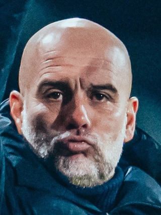 HLV Erik ten Hag bào chữa thất bại của M.U, Pep Guardiola lo Man City quá tải