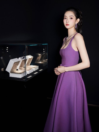 Ngỡ ngàng với nhan sắc của Vương Ngọc Văn khi đánh bại Jisoo và Nhiệt Ba
