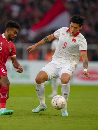 Đoàn Văn Hậu nghỉ hết V-League vì chưa khỏi đau, Hùng Dũng bỏ ngỏ khả năng đấu Indonesia