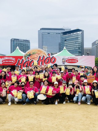 Acecook Việt Nam tài trợ cho lễ hội Việt Nam tại Nhật Bản