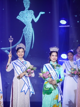 TP.HCM: Dàn người đẹp tham dự cuộc thi dành cho các thầy thuốc