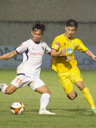 Vì sao HLV Lê Huỳnh Đức và CLB Bình Dương khó đua vô địch V-League?