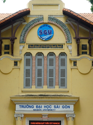 Bên trong trường đại học được xây cách đây 116 năm, cổ xưa bậc nhất ở TP.HCM