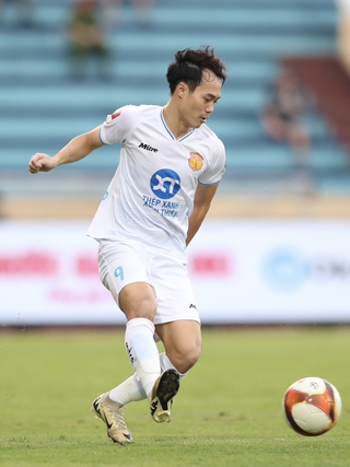 Bảng xếp hạng vòng 20 V-League mới nhất: Nam Định lỡ cơ hội vàng, lộ diện đội xuống hạng