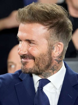 David Beckham gia nhập cuộc sống bình dị cùng Messi tại Miami, đi săn hàng giảm giá