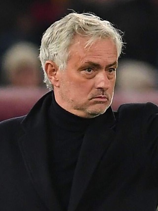 Liệu sẽ có cơ hội cho HLV Mourinho trở lại dẫn dắt CLB M.U?