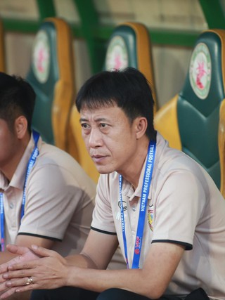 Một loạt cầu thủ bị bắt vì dùng ma túy, CLB Hà Tĩnh thất thủ tại Quy Nhơn 