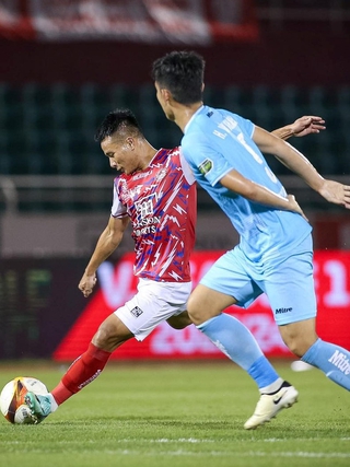 CLB Nam Định lại 'lỡ nhịp' với chức vô địch V-League vì đặc sản của CLB TP.HCM