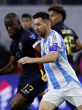 Copa America 2024: Messi sút hỏng 11 m đã có Emiliano Martinez cứu, Argentina vào bán kết